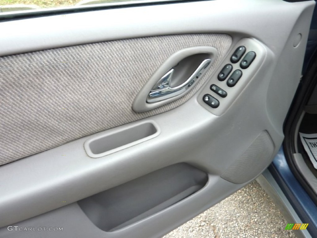 2001 Mazda Tribute LX V6 4WD Gray Door Panel Photo #73926275