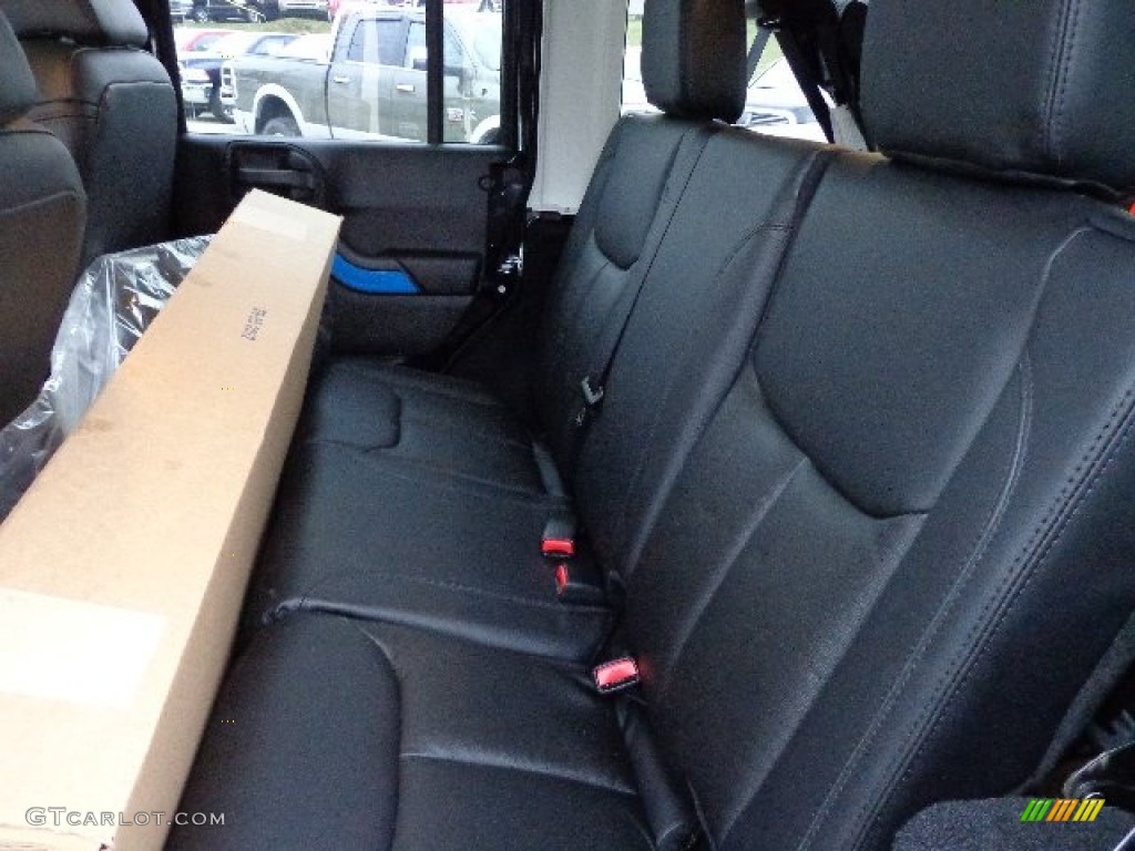 2013 Jeep Wrangler Unlimited Sahara 4x4 Rear Seat Photo #73928502