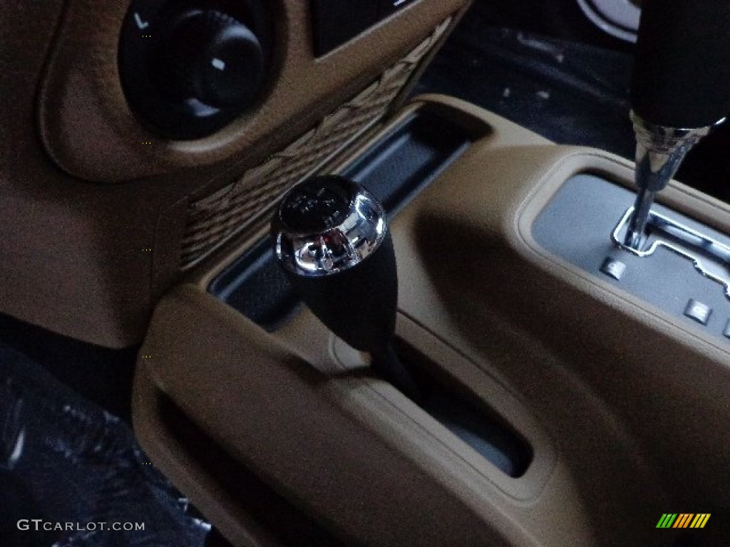 2013 Jeep Wrangler Sahara 4x4 5 Speed Automatic Transmission Photo #73928725