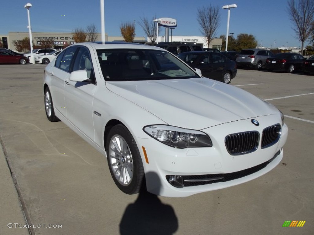 2013 5 Series 535i Sedan - Alpine White / Oyster/Black photo #2