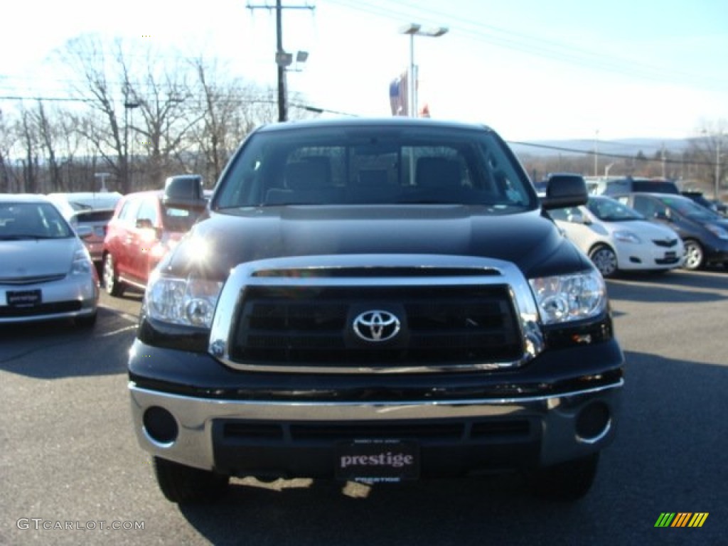 2011 Tundra Double Cab 4x4 - Black / Graphite Gray photo #2