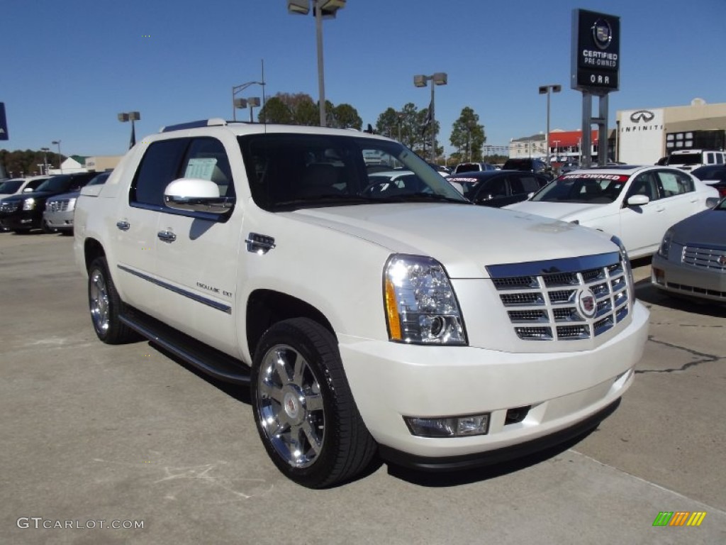 White Diamond Tricoat 2013 Cadillac Escalade EXT Luxury AWD Exterior Photo #73933344