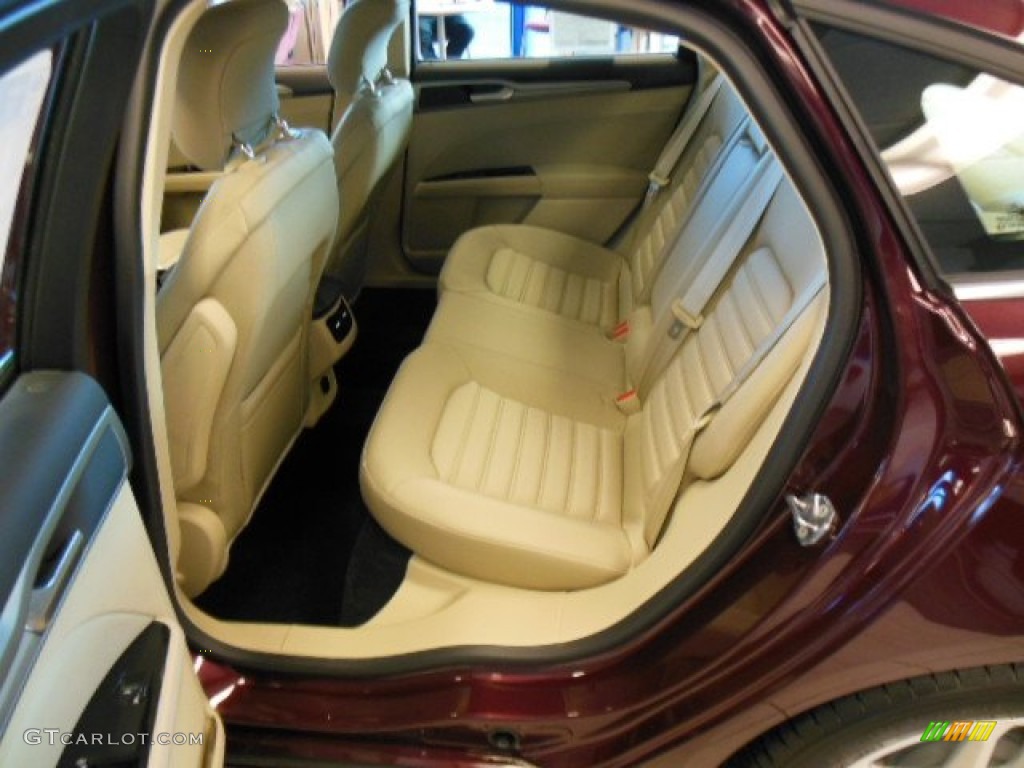 2013 Ford Fusion SE Rear Seat Photo #73937207
