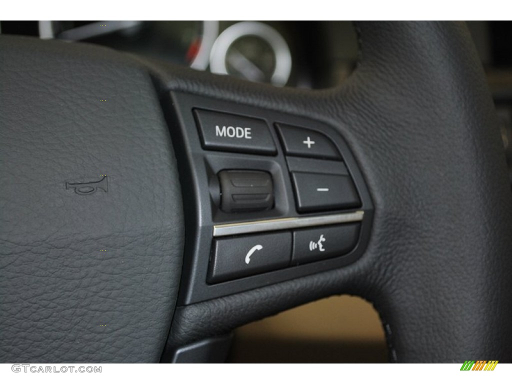 2013 BMW 5 Series 528i Sedan Controls Photo #73938629