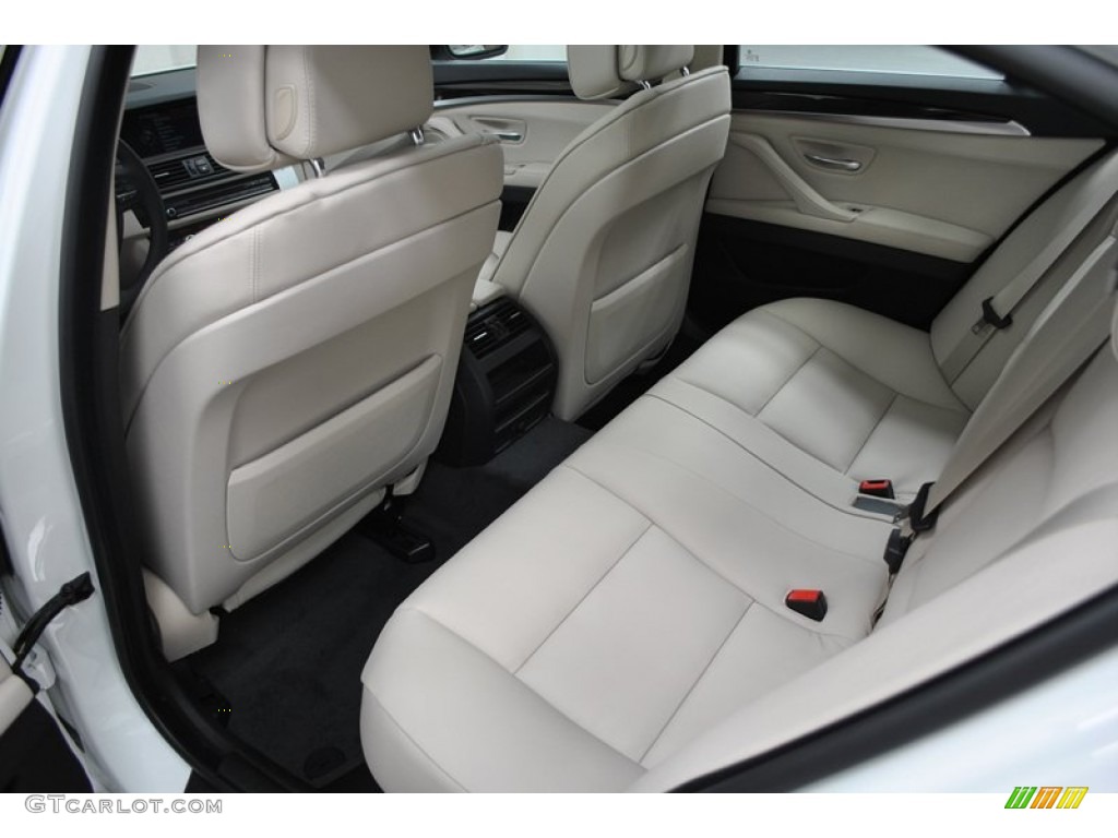 2013 BMW 5 Series 528i Sedan Rear Seat Photo #73938677