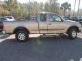 2001 Arizona Beige Metallic Ford F150 XLT SuperCab 4x4  photo #11