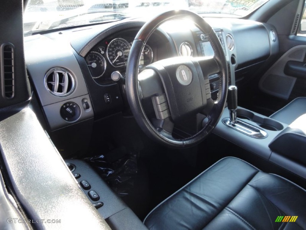 2008 Mark LT SuperCrew 4x4 - Black / Black/Dove Grey Piping photo #10