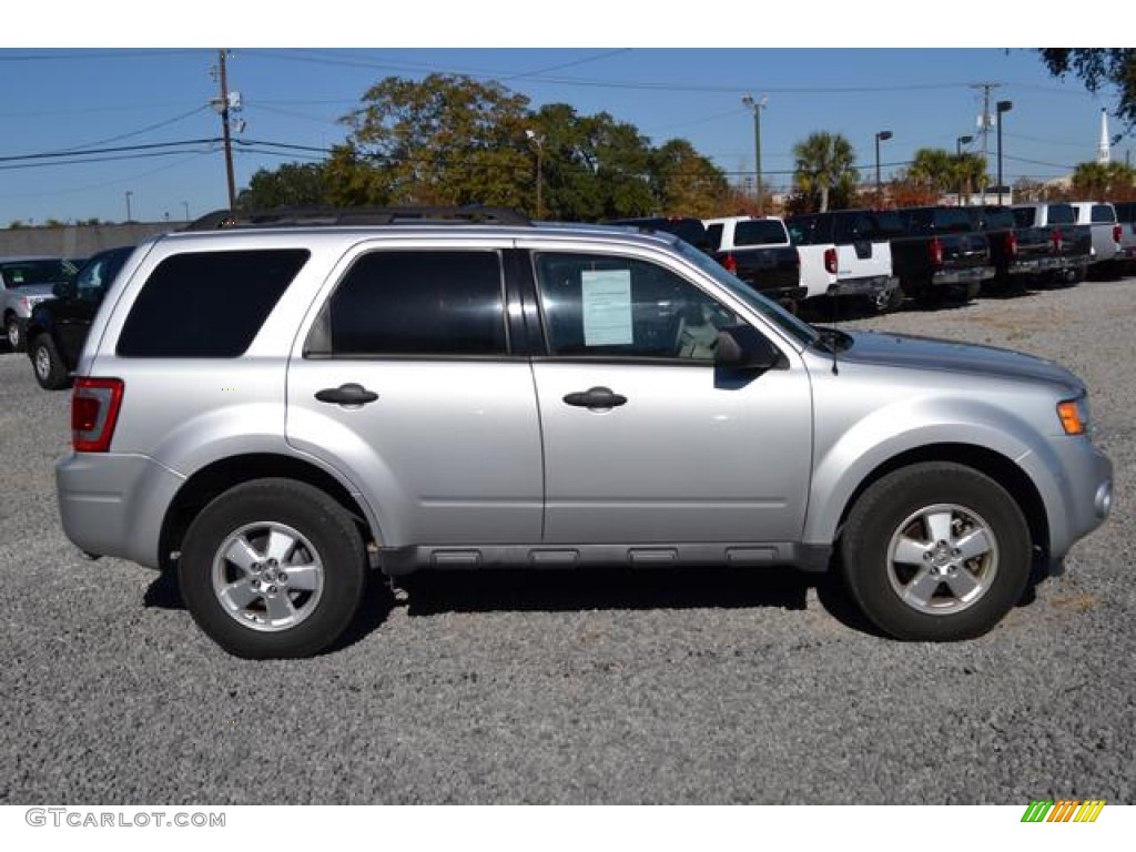 2011 Escape XLT V6 - Sterling Grey Metallic / Stone photo #3