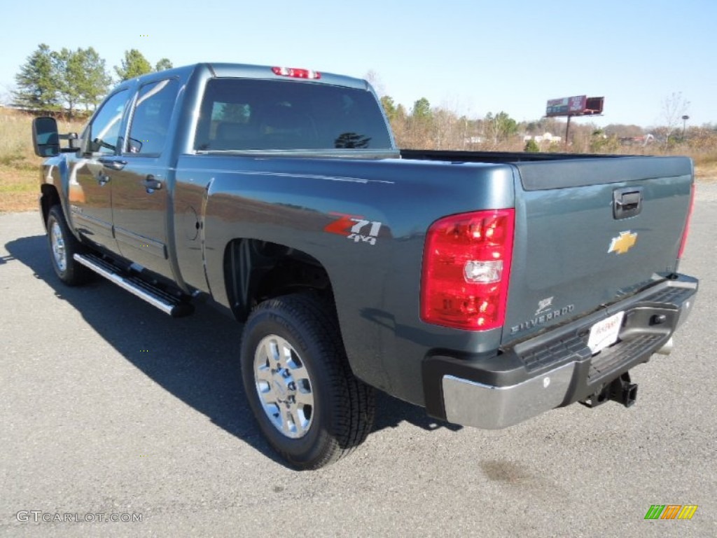 2013 Silverado 2500HD LT Crew Cab 4x4 - Blue Granite Metallic / Ebony photo #4