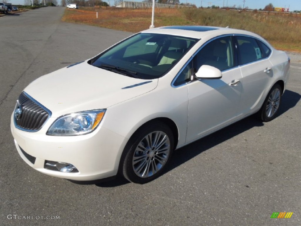 White Diamond Tricoat 2013 Buick Verano FWD Exterior Photo #73944554