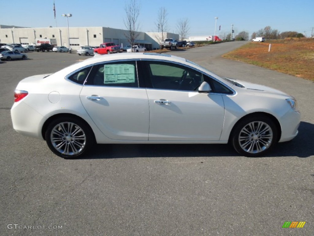 White Diamond Tricoat 2013 Buick Verano FWD Exterior Photo #73944640