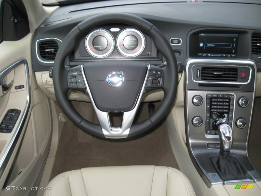 2013 Volvo S60 T6 AWD Soft Beige Steering Wheel Photo #73946261