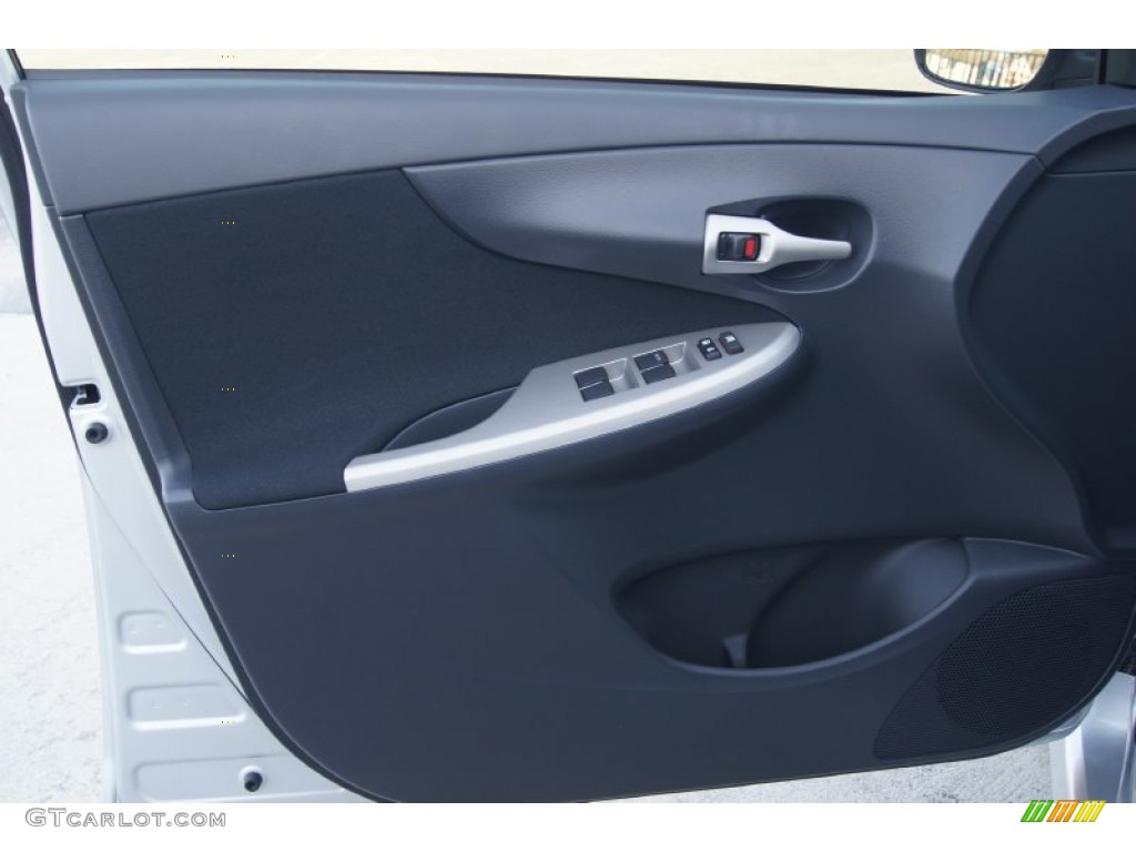 2013 Corolla S - Classic Silver Metallic / Dark Charcoal photo #8