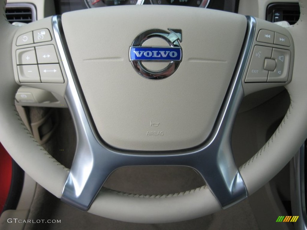 2013 Volvo XC70 T6 AWD Sandstone Steering Wheel Photo #73948193