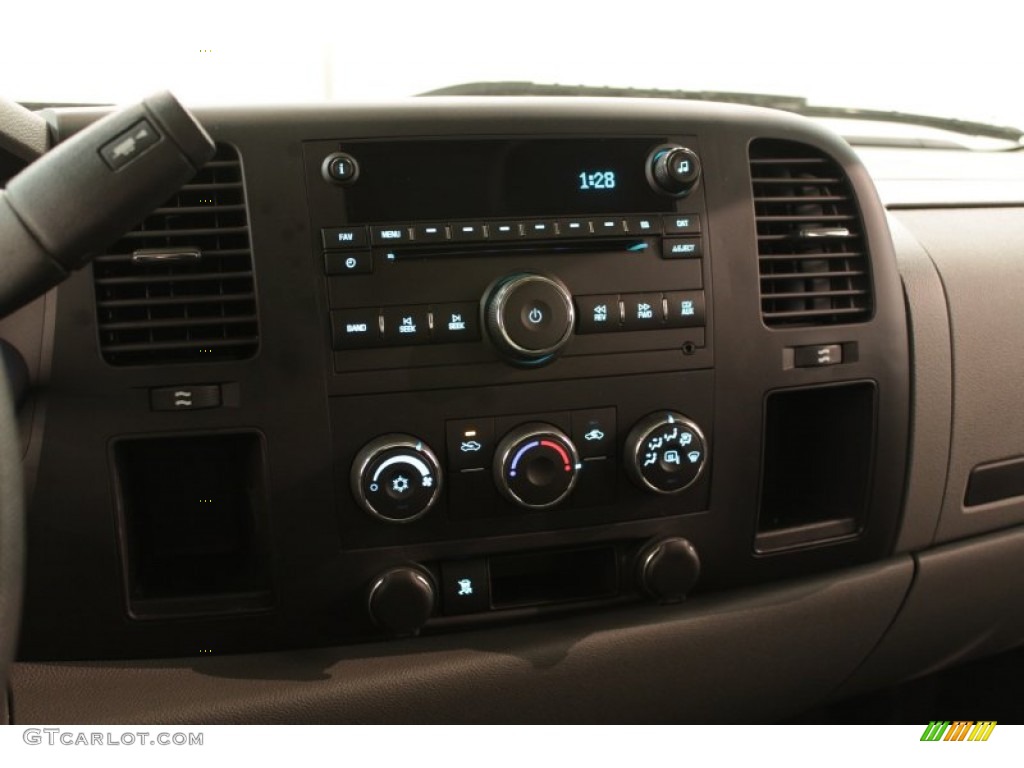 2011 Chevrolet Silverado 1500 Extended Cab Controls Photos