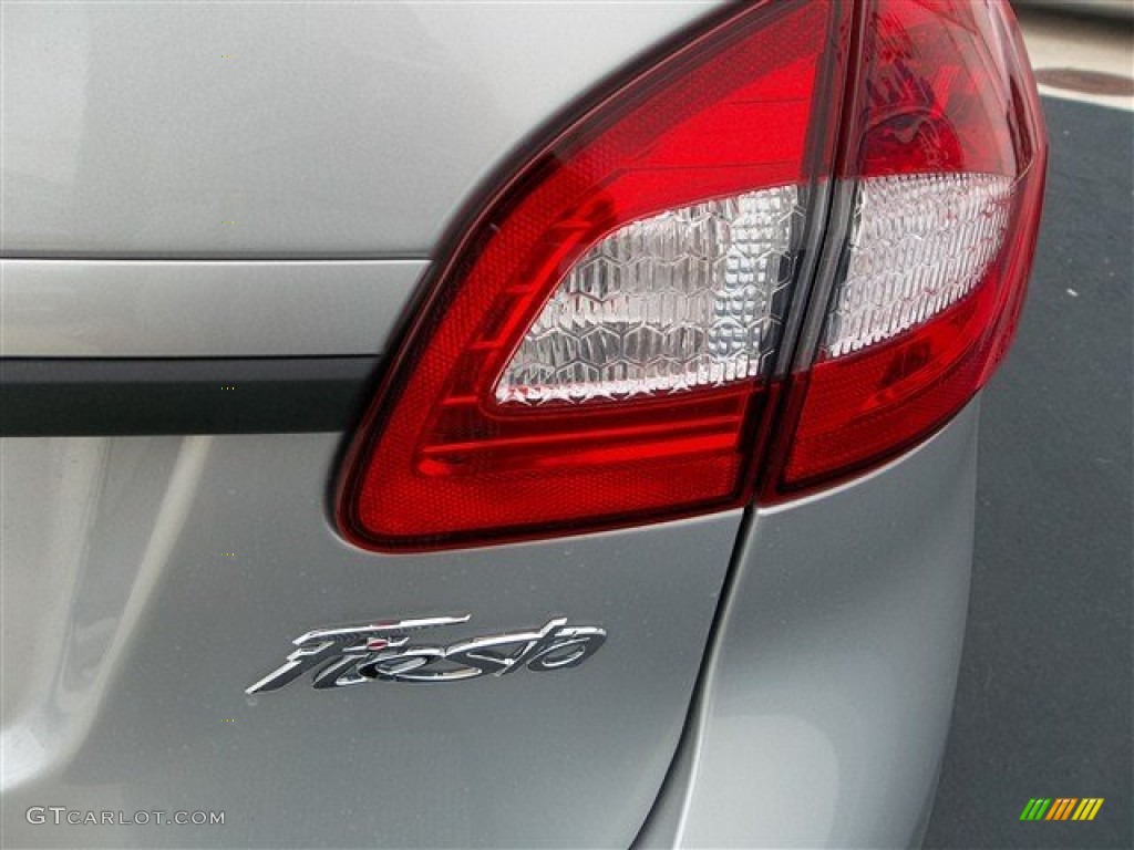 2013 Fiesta S Sedan - Ingot Silver / Charcoal Black/Light Stone photo #7