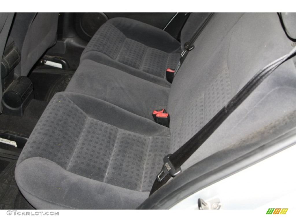 2003 Volkswagen Golf GLS 4 Door Rear Seat Photos