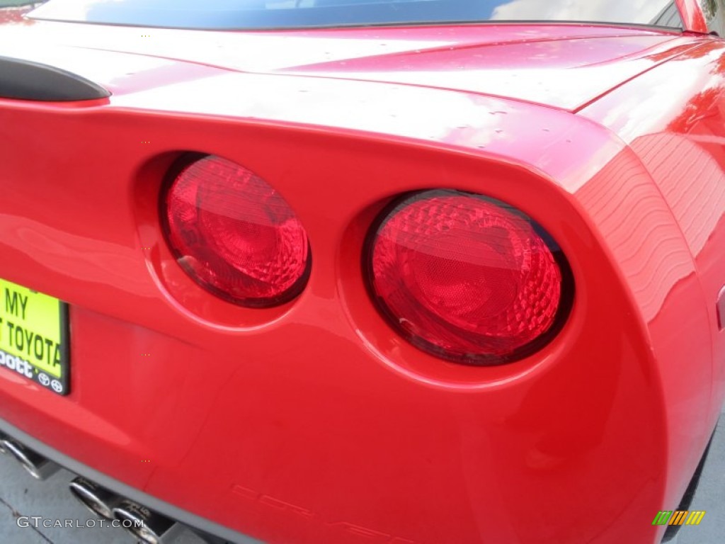 2005 Corvette Coupe - Precision Red / Cashmere photo #16