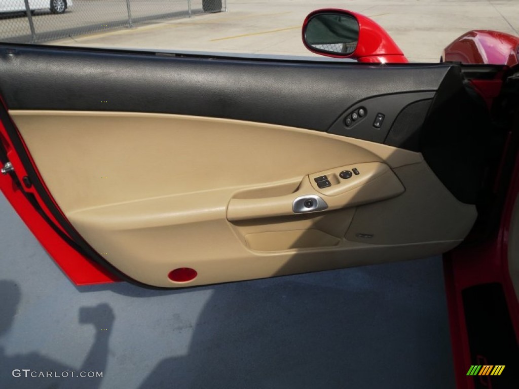 2005 Corvette Coupe - Precision Red / Cashmere photo #24