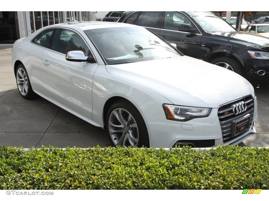 Glacier White Metallic Audi S5