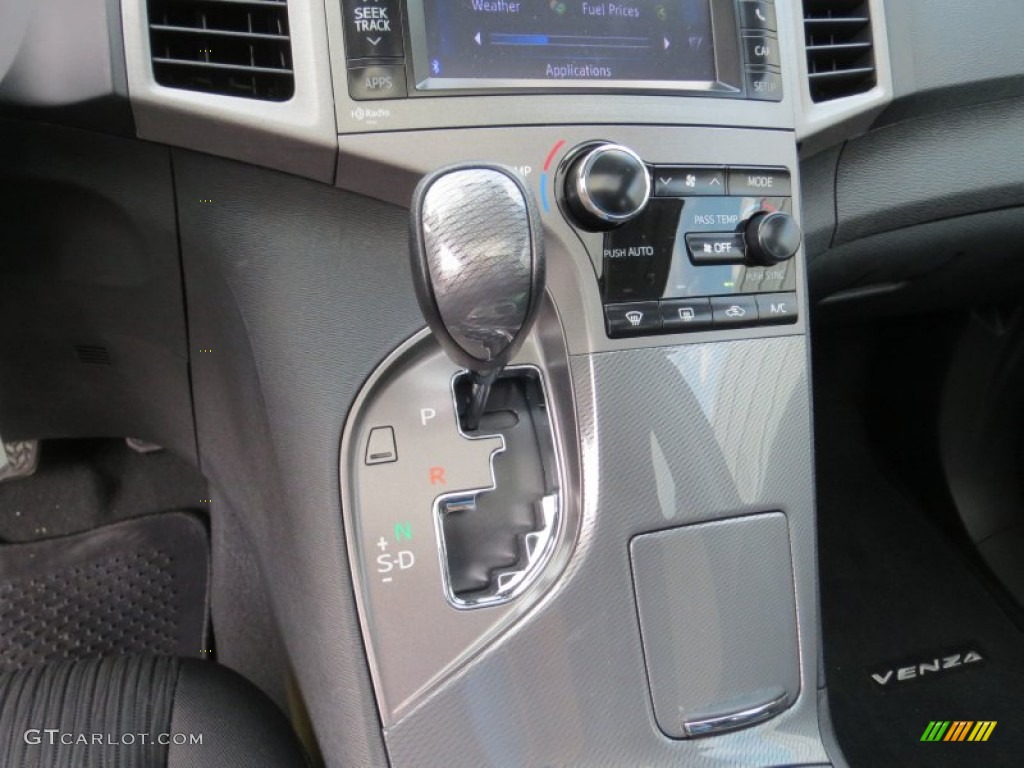 2013 Toyota Venza LE Transmission Photos