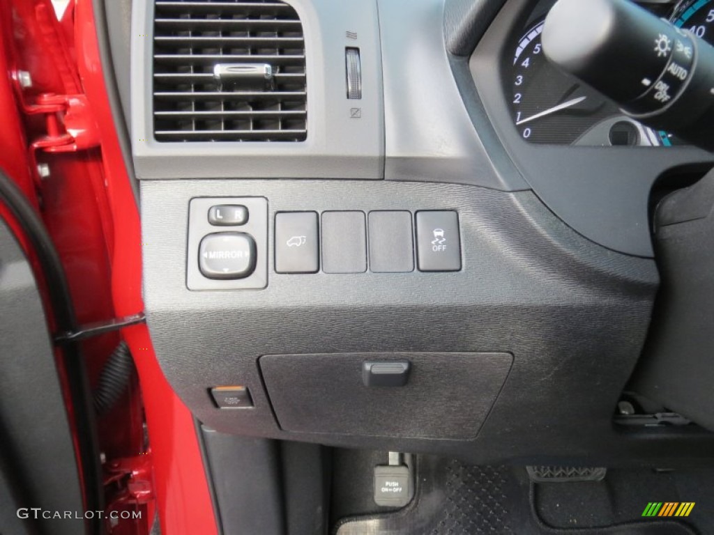 2013 Toyota Venza LE Controls Photo #73959962