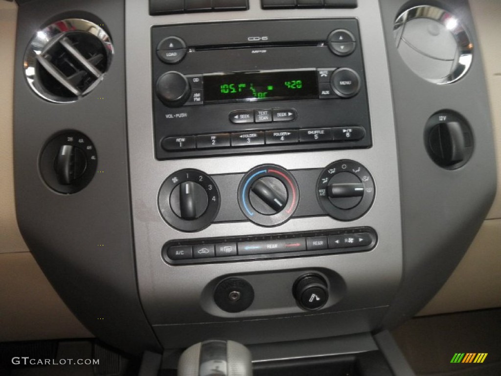 2007 Ford Expedition XLT 4x4 Controls Photo #73959995