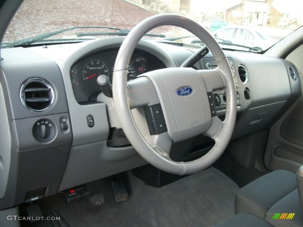 2008 Ford F150 XLT SuperCrew 4x4 Medium/Dark Flint Dashboard Photo #73961753