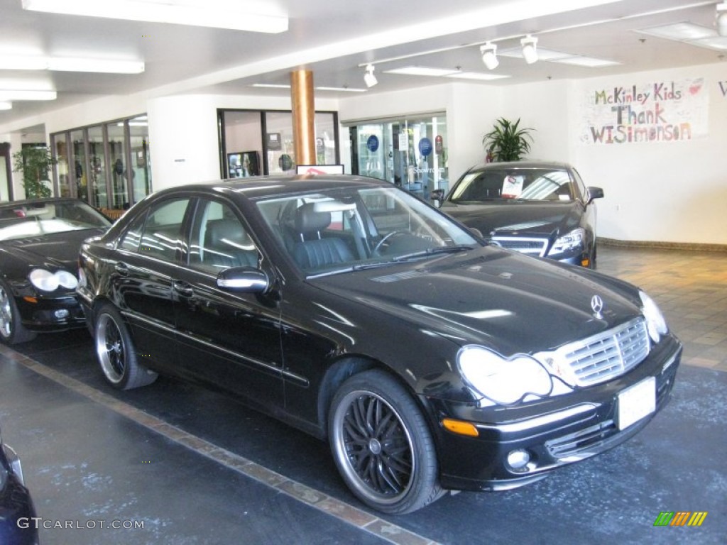 Black Mercedes-Benz C