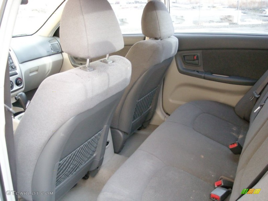 2006 Kia Spectra EX Sedan Rear Seat Photos