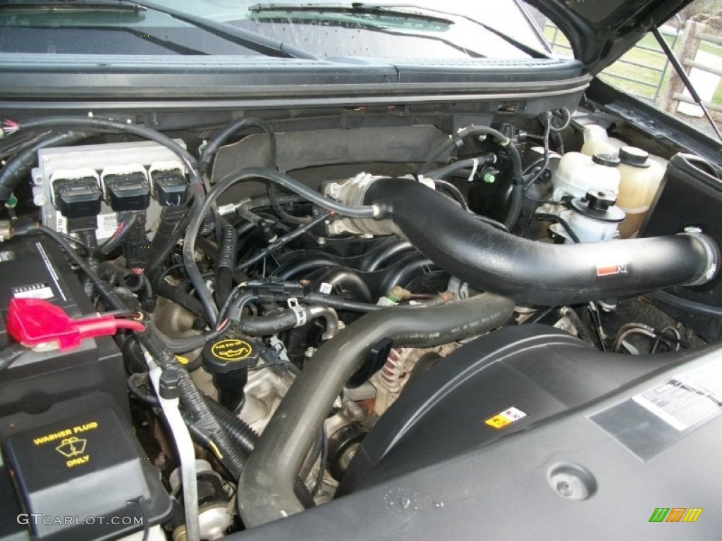 2005 Ford F150 Lariat SuperCrew 4x4 5.4 Liter SOHC 24-Valve Triton V8 Engine Photo #73963790