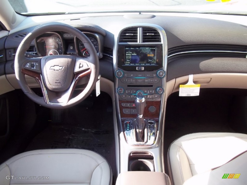 2013 Chevrolet Malibu LT Cocoa/Light Neutral Dashboard Photo #73963826