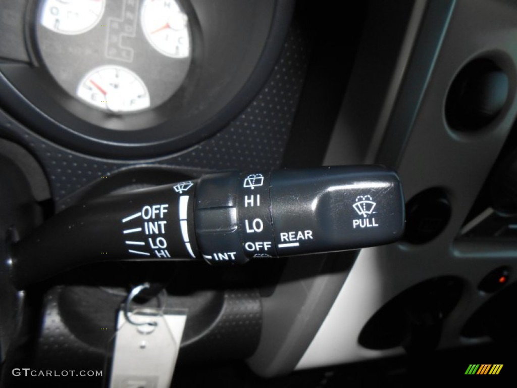 2010 Toyota FJ Cruiser 4WD Controls Photo #73964435