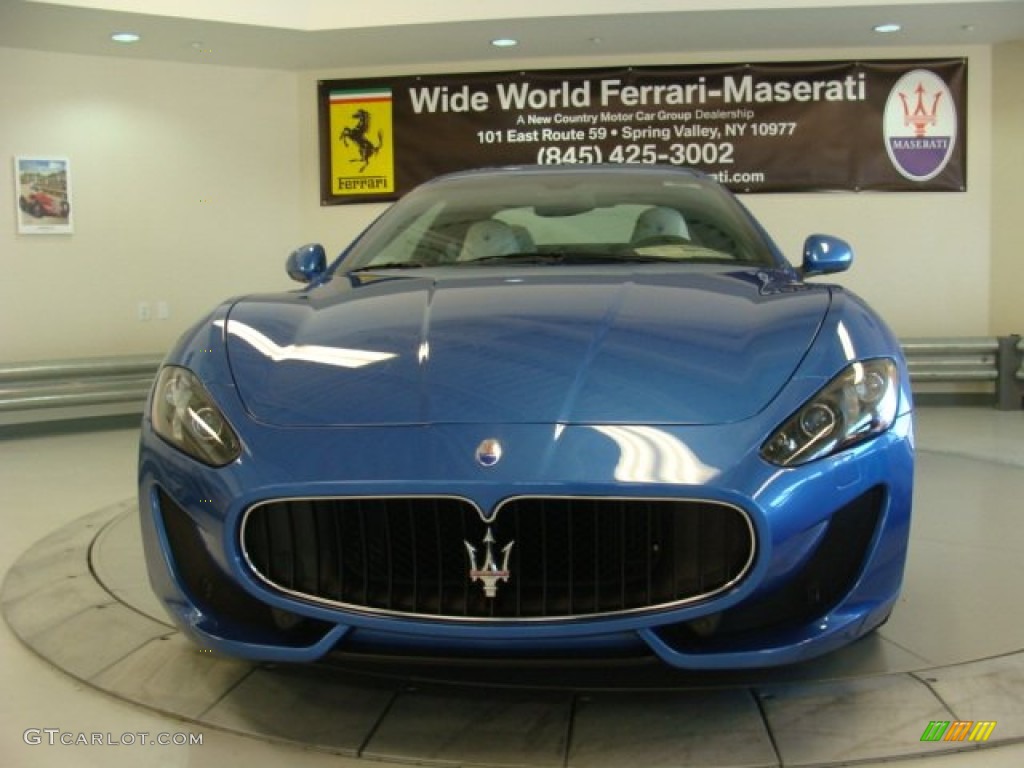 2013 GranTurismo Sport Coupe - Blu Sofisticato (Sport Blue Metallic) / Pearl Beige photo #2