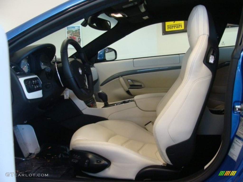 2013 GranTurismo Sport Coupe - Blu Sofisticato (Sport Blue Metallic) / Pearl Beige photo #11