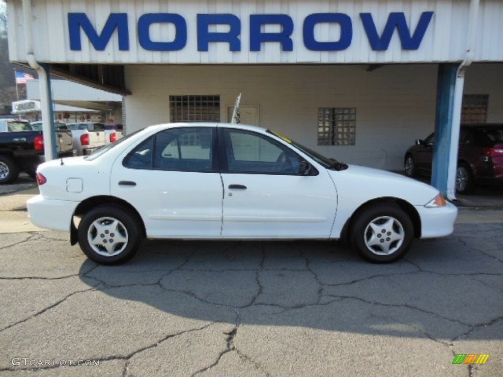 2002 Cavalier Sedan - Bright White / Graphite photo #1