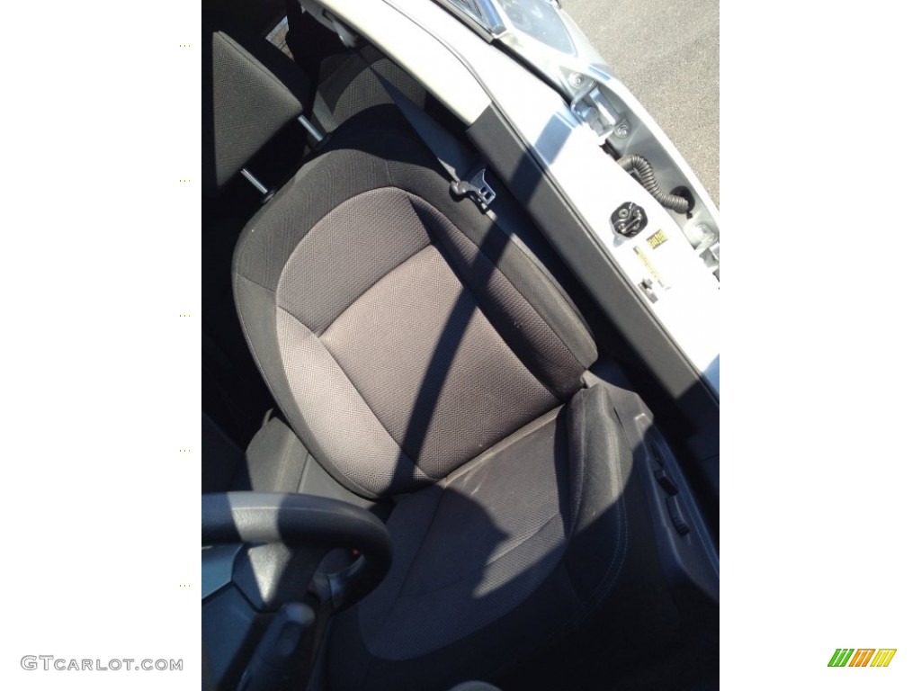 2011 Rogue SV AWD - Silver Ice Metallic / Black photo #11