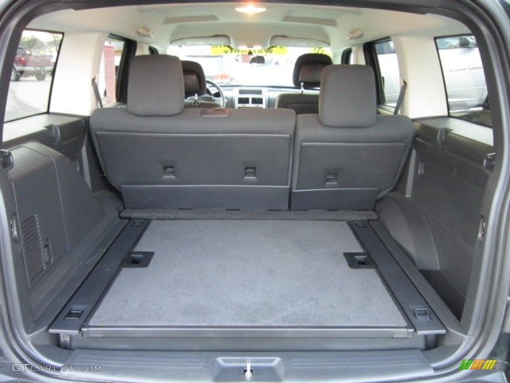 2010 Dodge Nitro SE 4x4 Trunk Photo #73966704