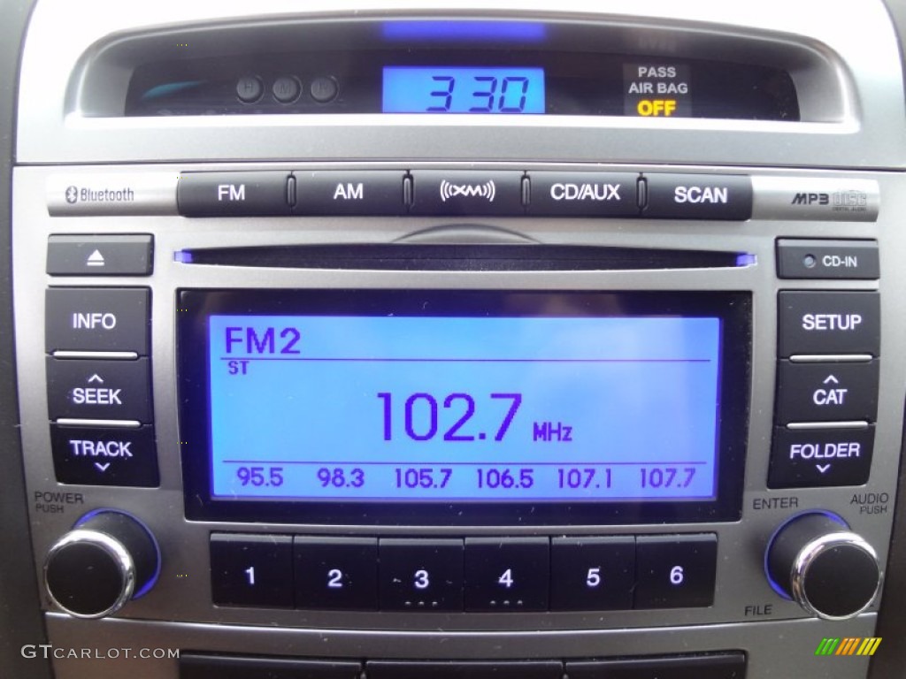 2010 Hyundai Santa Fe GLS 4WD Audio System Photos
