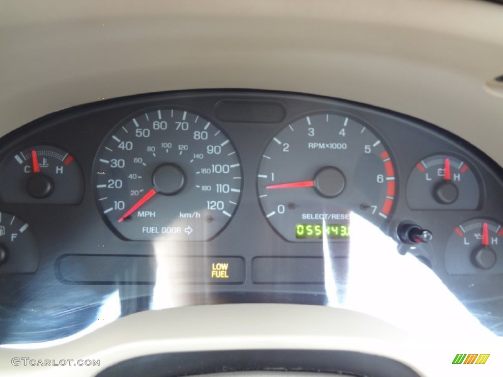2004 Ford Mustang V6 Coupe Gauges Photo #73969736