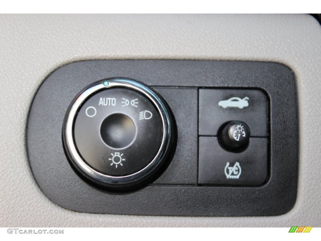 2007 Chevrolet Impala LS Controls Photo #73971446