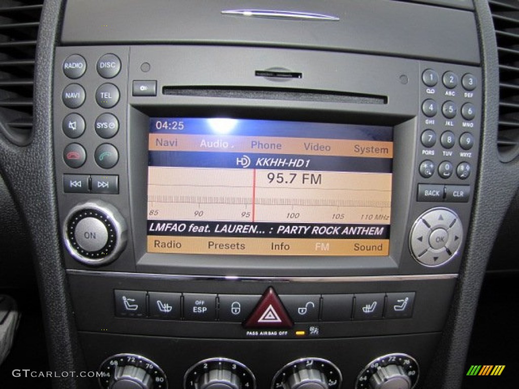 2011 Mercedes-Benz SLK 300 Roadster Audio System Photo #73975592