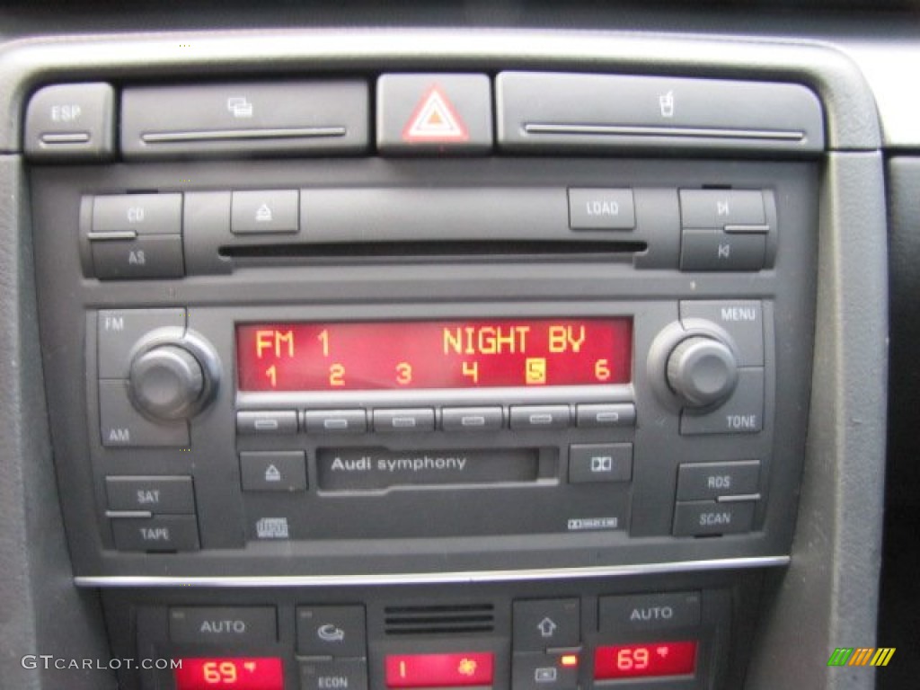2004 Audi A4 3.0 quattro Sedan Audio System Photos