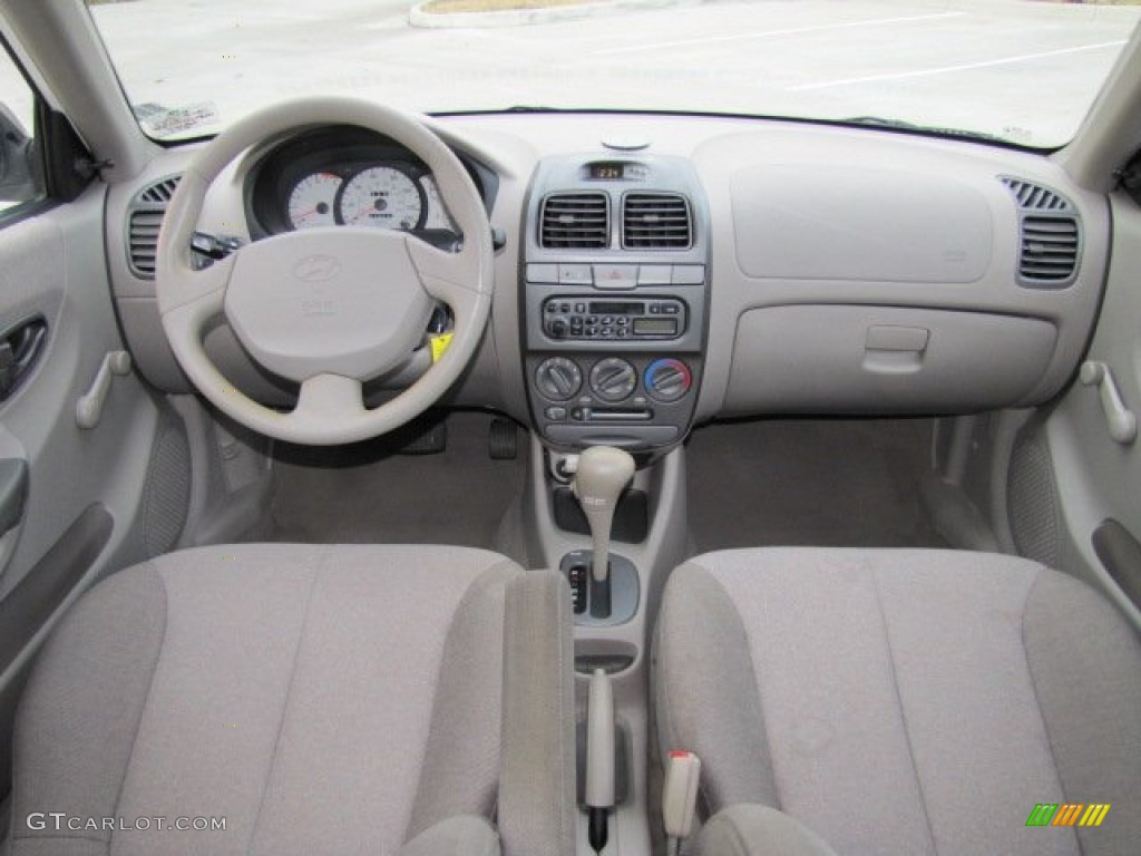 2001 Accent GS Coupe - Noble White / Beige photo #3