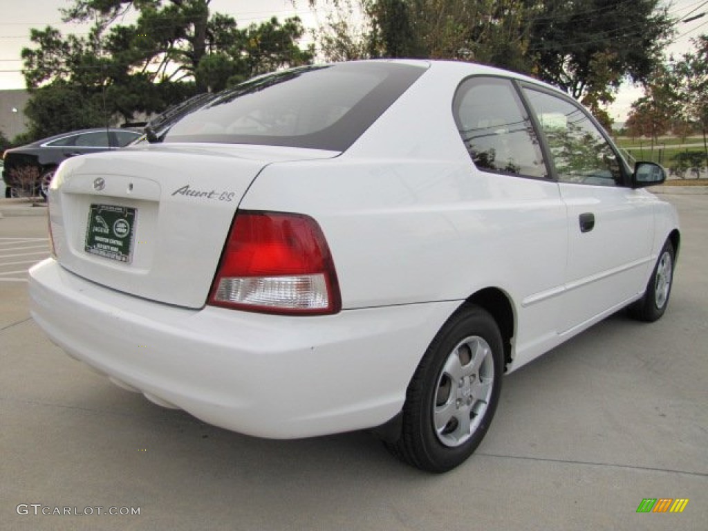 2001 Accent GS Coupe - Noble White / Beige photo #10