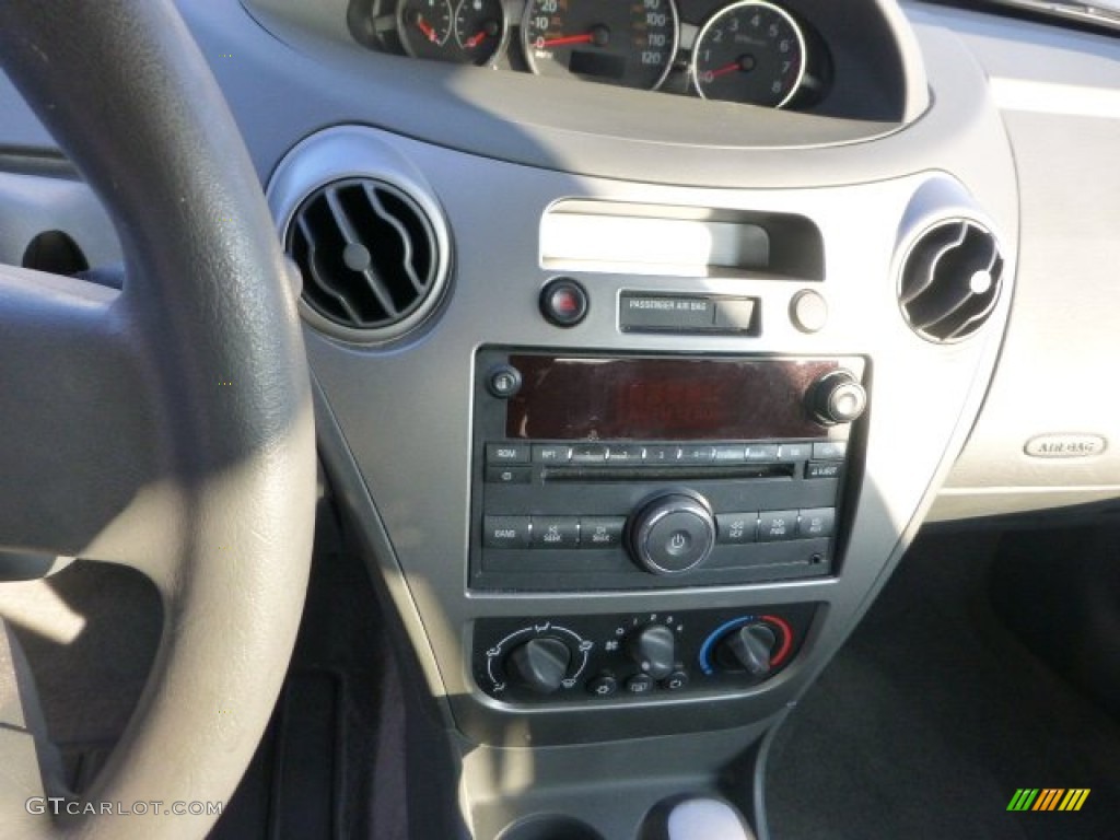 2007 ION 2 Sedan - Deep Blue / Gray photo #13