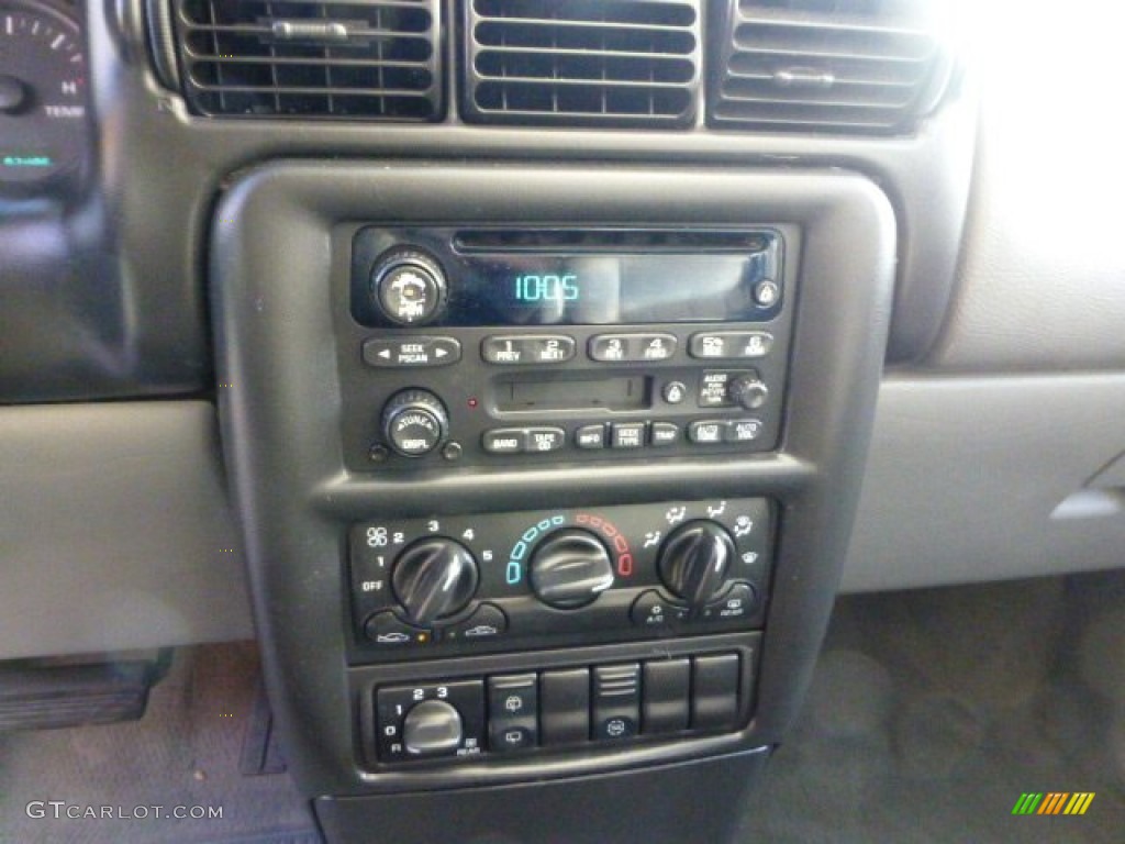 2003 Venture LT - Black / Dark Gray photo #14