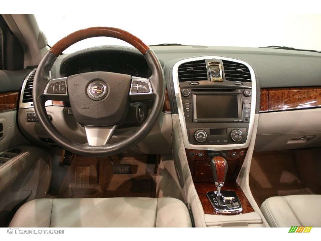 2008 Cadillac SRX 4 V6 AWD Cashmere/Cocoa Dashboard Photo #73978823