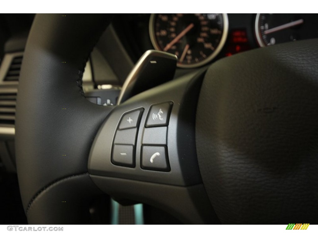 2013 BMW X6 xDrive35i Controls Photo #73982795
