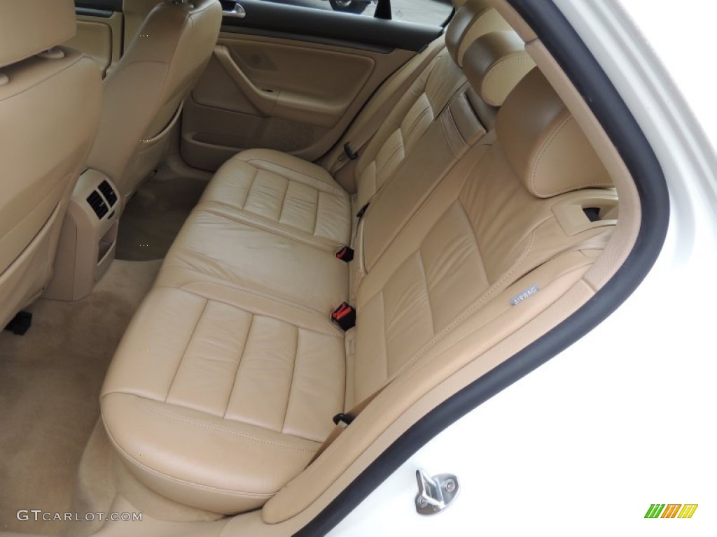 2006 Volkswagen Jetta 2.5 Sedan Rear Seat Photo #73984832